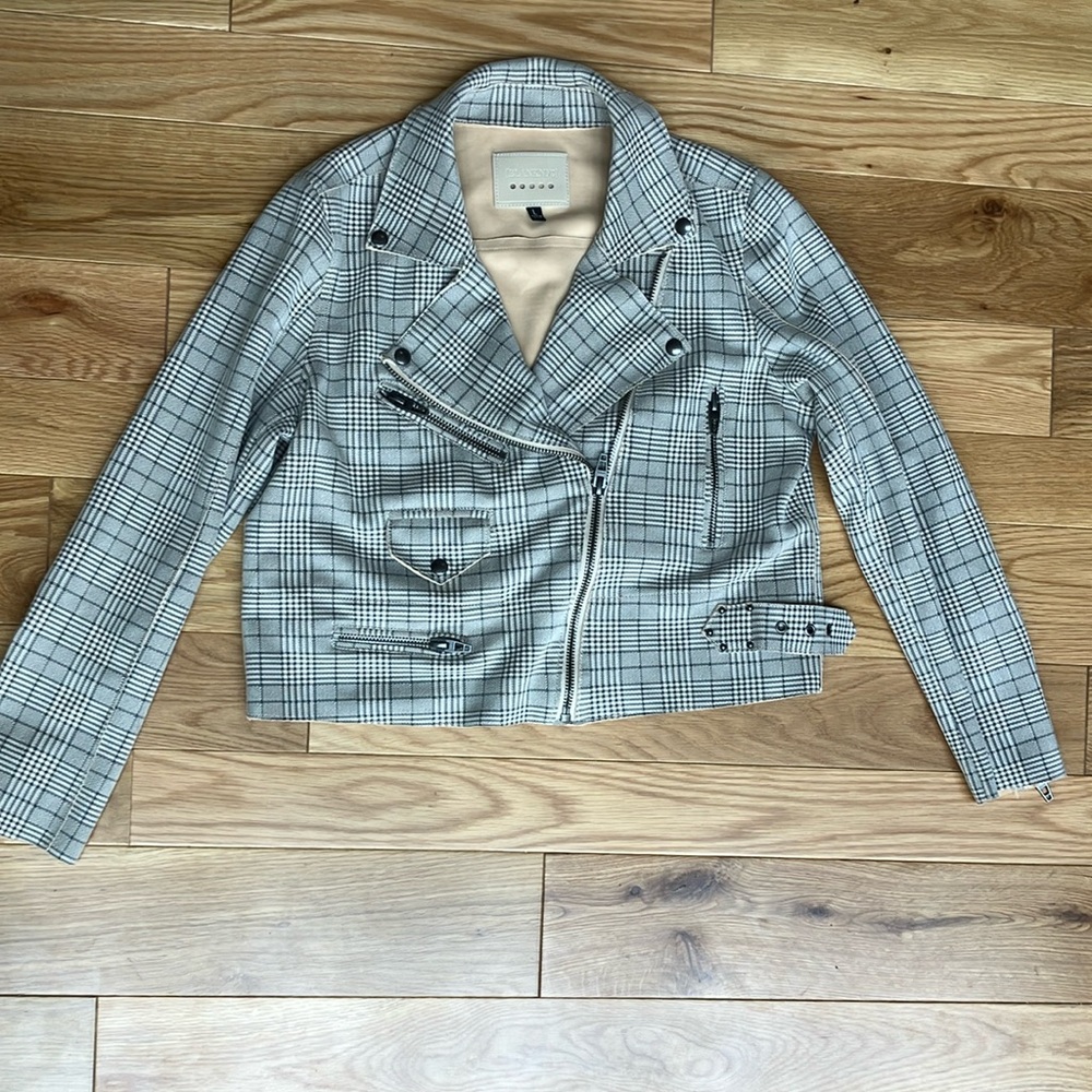 BLANKNYC Gray plaid biker jacket/blzer with pockets and zippers  size  L